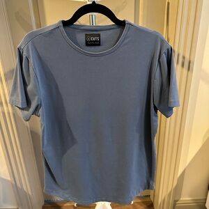 Cuts AO Curve-Hem Tee (m)